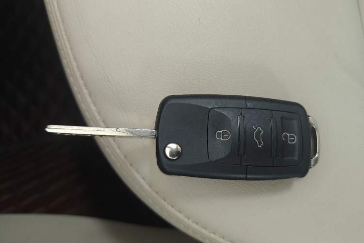 Used Skoda Octavia 2015 Classic Model 1.6L Manual Yijie Edition
