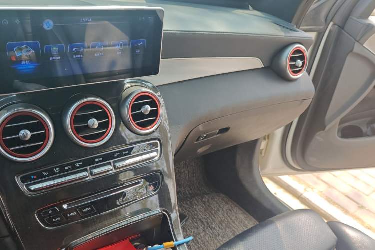 Used Mercedes-Benz GLC 2017 GLC 200 4MATIC Audio And AC Panel