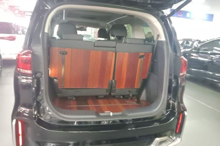 Used GAC Trumpchi M8 2021 Master Series 390T Ultimate Edition Trunk