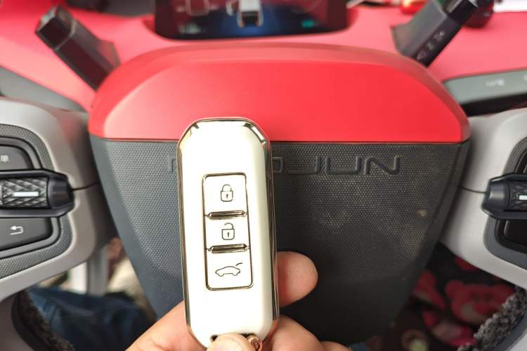 Used Baojun E200 2018 Smart Enjoy Edition
