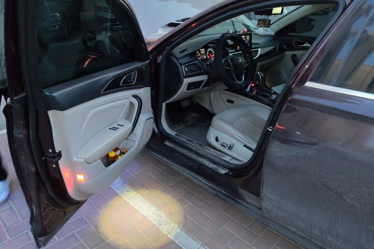 Used Zotye Z700 2016 1.8T DCT Prestige Edition