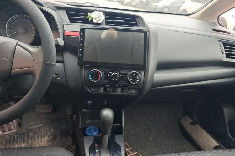 Used Honda Fit 2016 1.5L LXS CVT Comfort Sunroof Version Audio And AC Panel