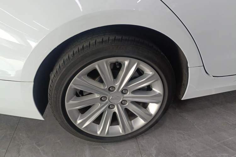 Used Cadillac ATS-L 2017 28T Tech Edition Right Rear Wheel Hub