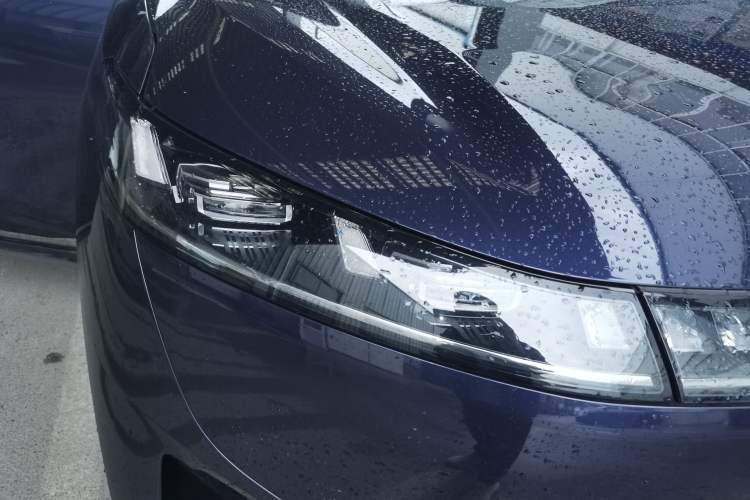 Used Dongfeng eπ eπ008 2024 636Max All-Electric Version 6 Seats Right Front Headlight