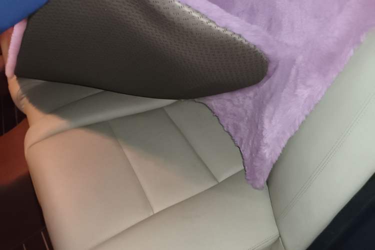 Used BMW 5 Series 2014 530Li Leading Model
