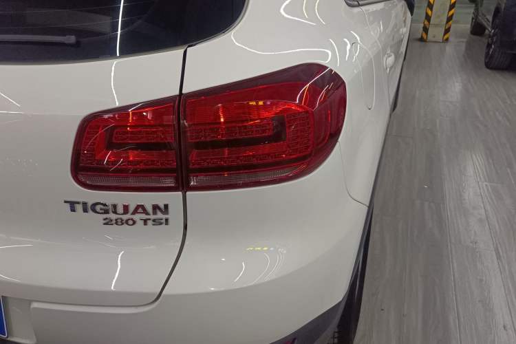 Used Volkswagen Tiguan 2016 280TSI Automatic Two-Wheel-Drive Silk Road Style Edition Exterior 3