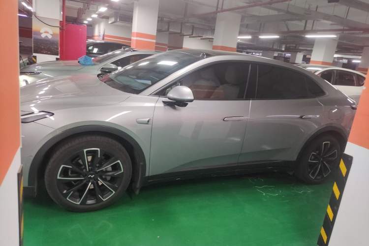 Used ONVO L60 2024 60 kWh Rear-Drive Version