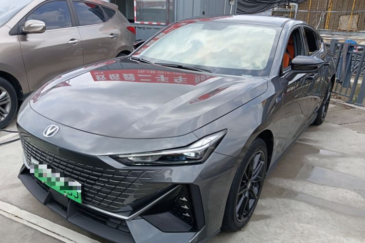 Used CHANGAN UNI-V iDD 2023 ZhiDian iDD 1.5T 113km Smart & Fun Version