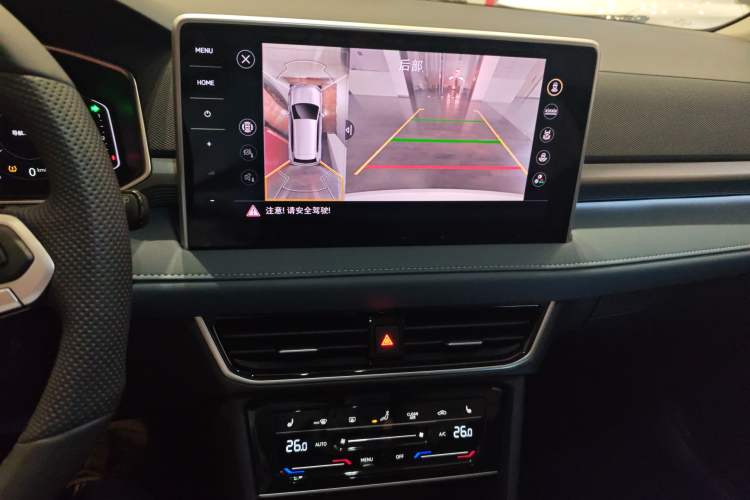 Used Volkswagen Tharu 2024 300TSI Two-Wheel-Drive Moon Luxury Edition
