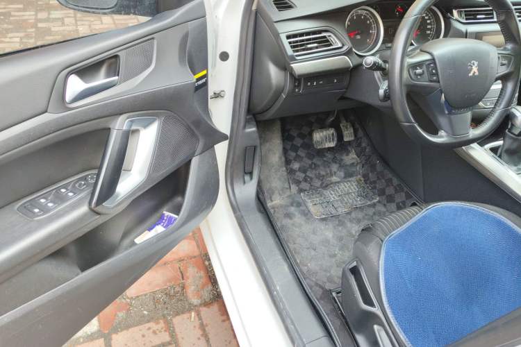 Used Peugeot 408 2014 1.8L Automatic Luxury Edition Driver Seat