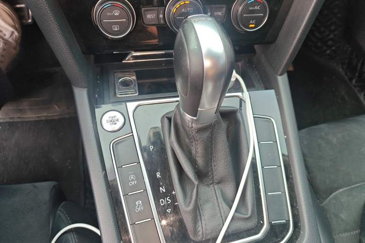 Used Volkswagen Magotan 2017 330TSI DSG Luxury Model Gear Lever