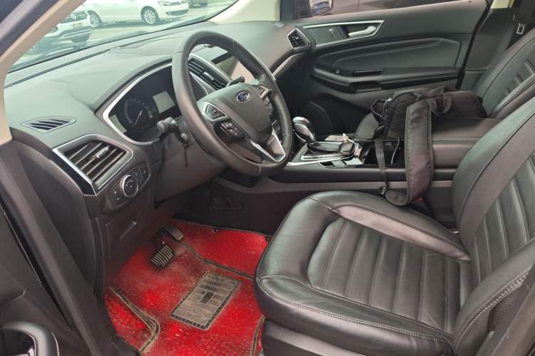 Used Ford Edge 2018 EcoBoost 245 Four-Wheel Drive Titanium 7-Seater
