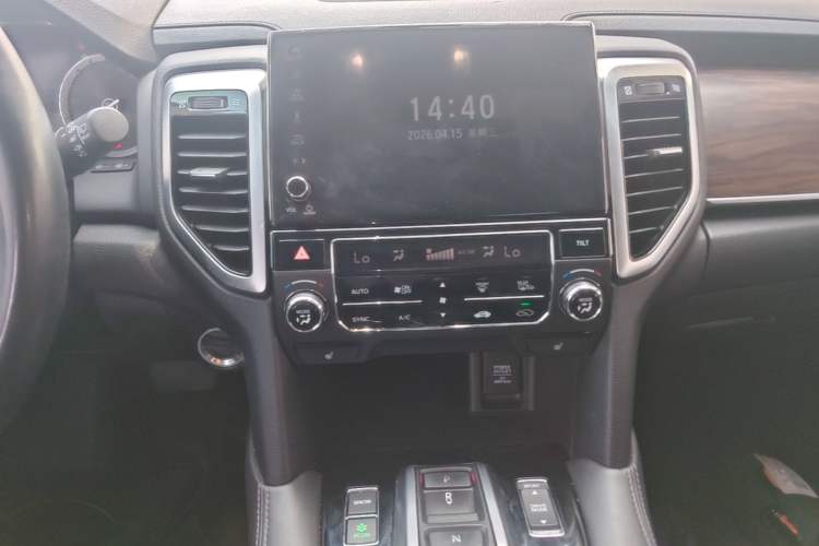 Used Honda UR-V 2017 370TURBO 2WD Prestige Edition China V Audio And AC Panel