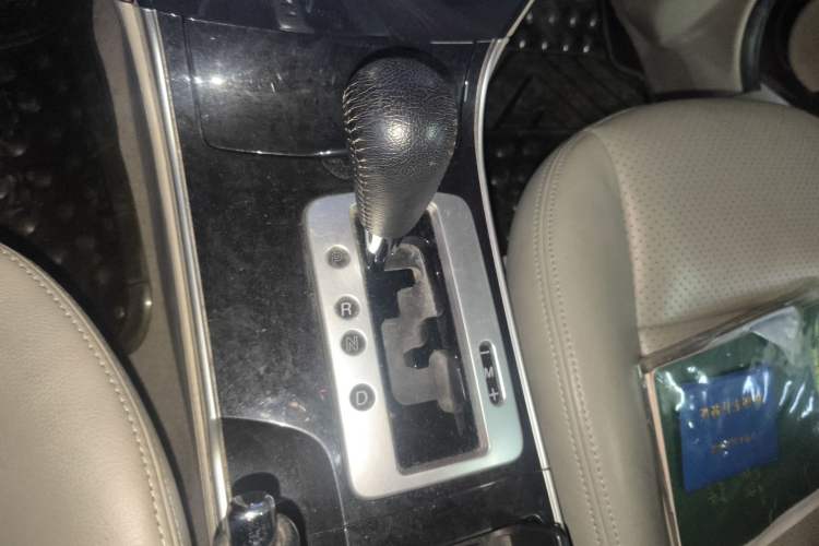 Used Mazda 6 2011 2.0L Automatic Fashion Edition Gear Lever