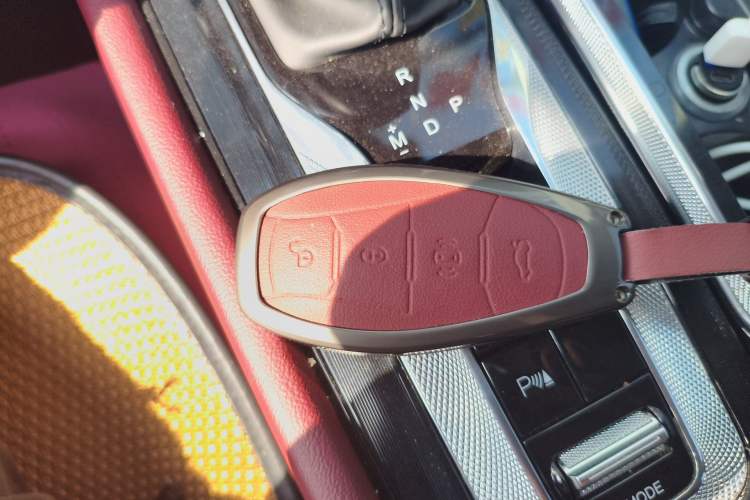 Used Hongqi H5 2023 2.0T Automatic Smart Connect Flagship Edition