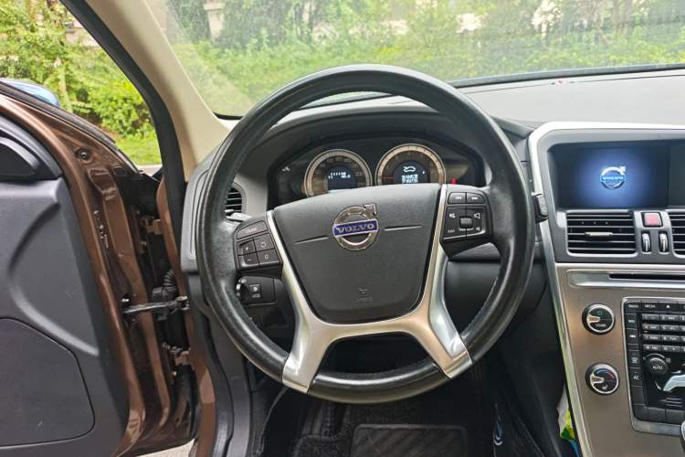 Used Volvo XC60 2013 T5 Zhiya Edition
