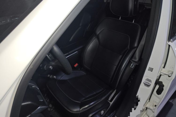 Used Mercedes-Benz M-Class 2015 ML 320 4MATIC Left Front Seat