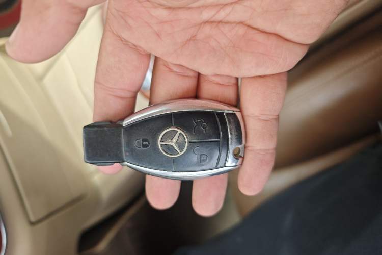 Used Mercedes-Benz S-Class 2008 S 300 L Business Model Vehicle Key