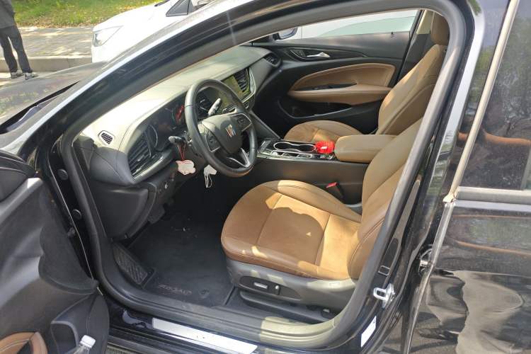 Used Buick Regal 2024 28T Luxury Edition
