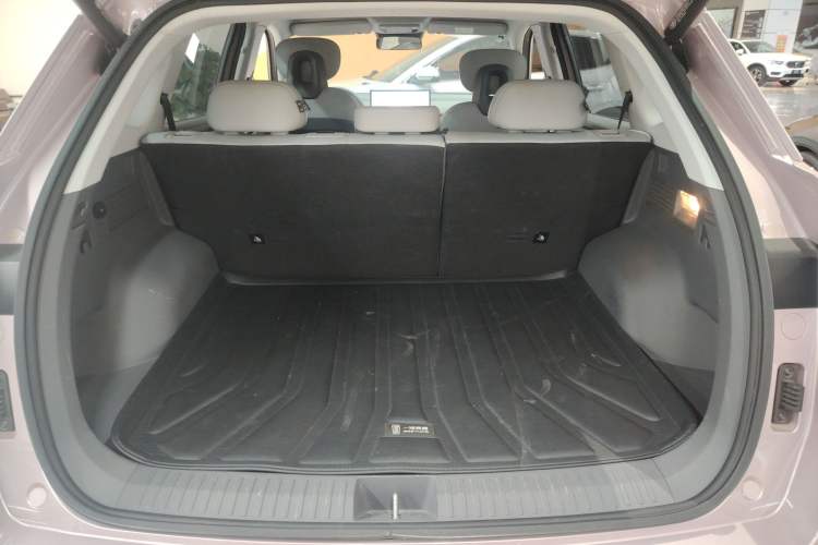 Used Bestune Yueyi 03 2025 565km Premium Edition Trunk