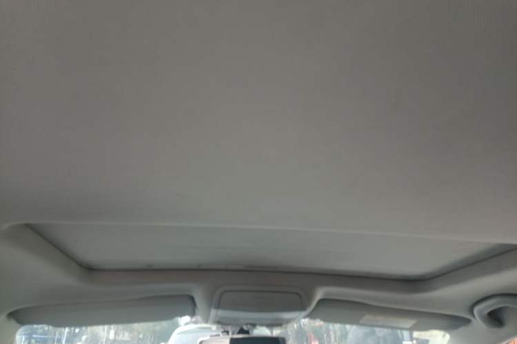 Used Volkswagen Sagitar 2018 1.6L Automatic Comfort Model Headliner