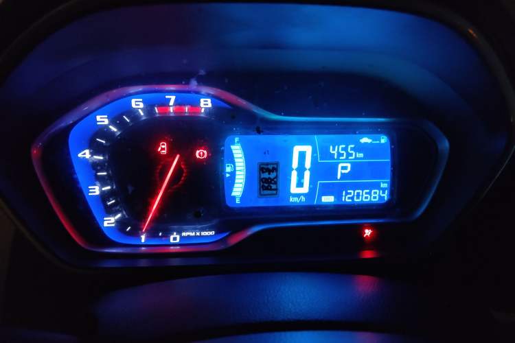 Used Chevrolet Aveo Sonic 2014 Sedan 1.6SX AT Fashion Edition Instrument Cluster