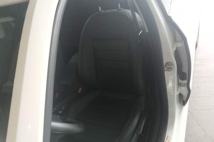 Used Volkswagen Gran Lavida 2017 180TSI DSG Comfort Edition Left Front Seat