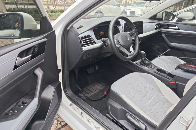 Used Volkswagen Lavida 2023 1.5L Automatic Full-Comfort Edition
