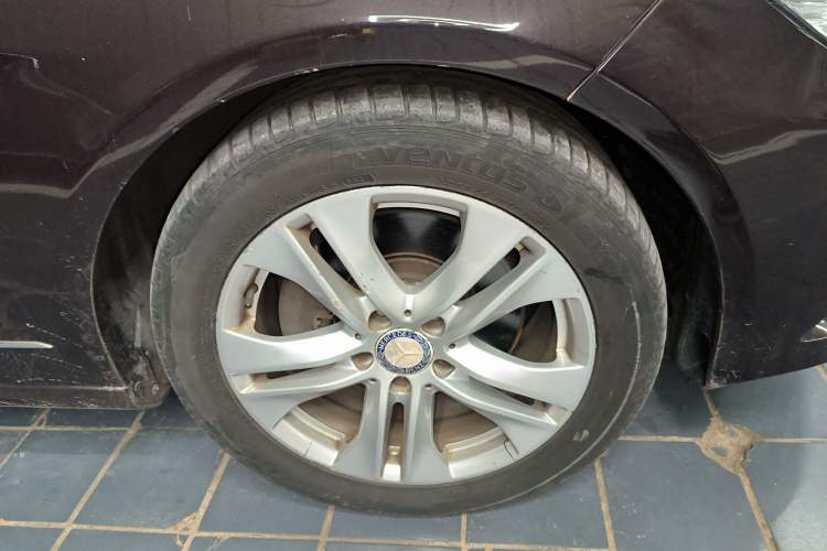 Used Mercedes-Benz E-Class 2011 E 300 L Fashion Prestige Model