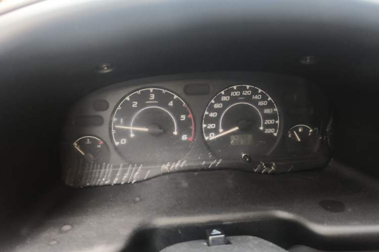 Used JMC Transit 2019 2.8T Commercial Version Short Wheelbase Mid-Roof 6-Seater China VI JX493 Instrument Cluster