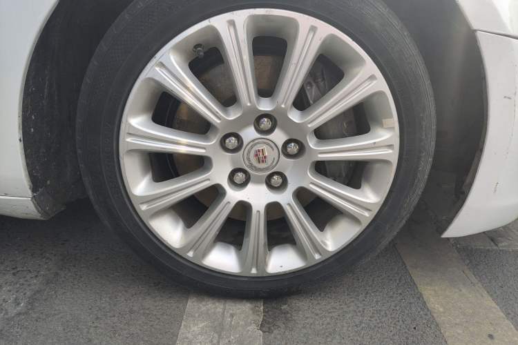 Used Cadillac XTS 2013 28T Comfort Model
