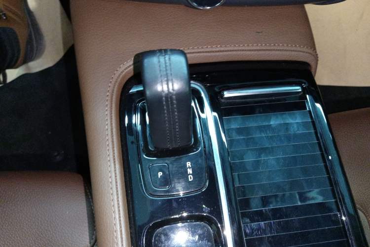 Used Volvo S90 New Energy 2021 T8 eDrive Hybrid Zhiyi Luxury Edition