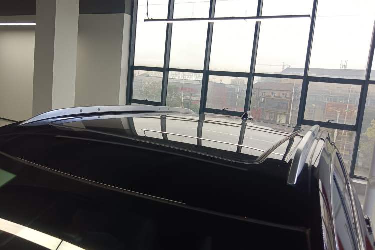 Used Cadillac XT4 2023 28T Two-Wheel-Drive Luxury Version
