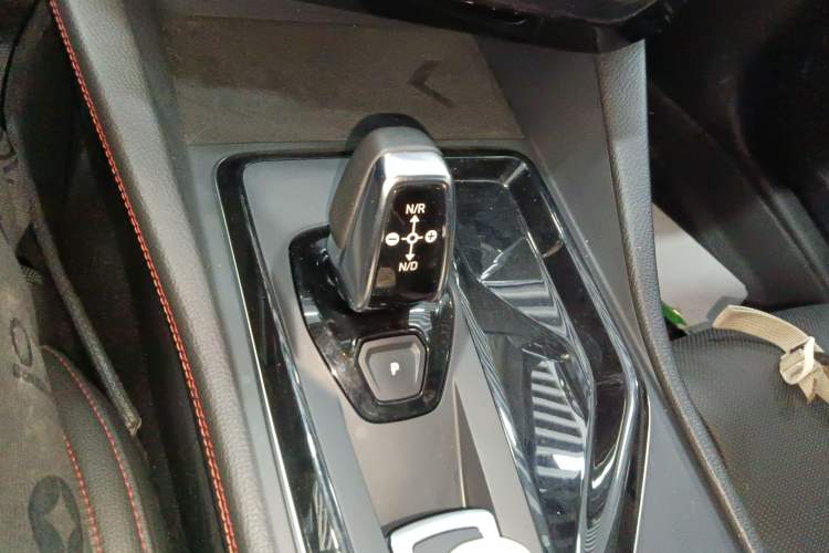 Used Lynk & Co 02 2019 1.5T DCT Two-Wheel Drive Pro Edition China VI Standard
