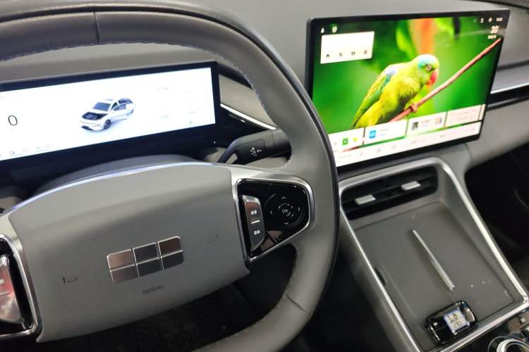 Used Geely Galaxy L6 2025 EM-i 140km Starship Edition
