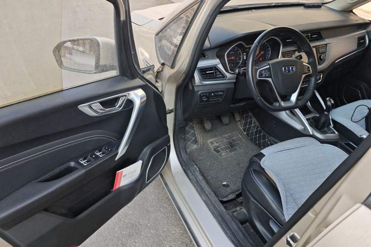 Used Geely Auto Vision X3 2017 1.5L Manual Luxury Model
