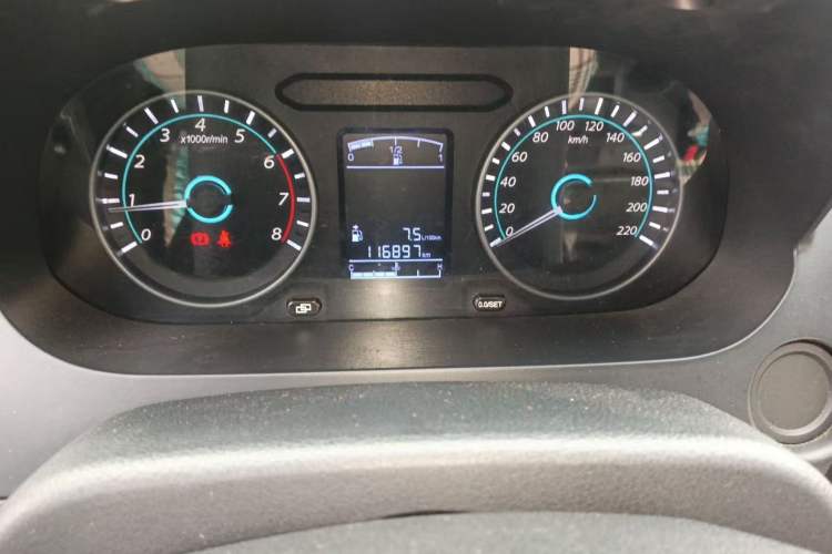 Used FORTHING Joyear S50 2014 1.5L Manual Luxury Model