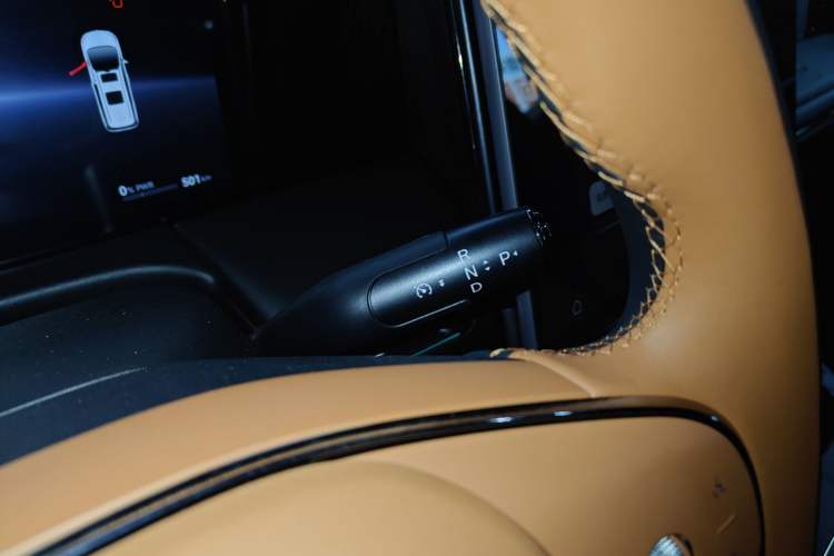 Used GAC Trumpchi Xiangwang M8 2025 Qiankun Series Pro Comfort Cabin