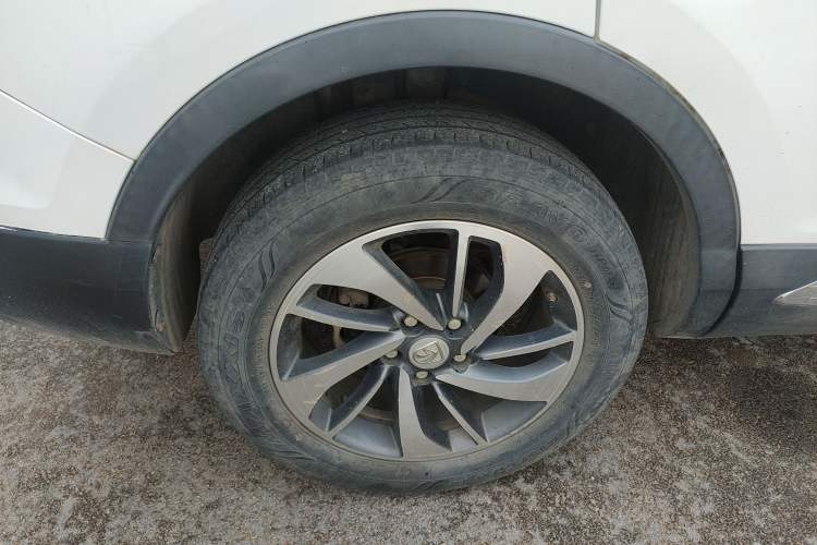 Used Baojun 560 2015 1.8L manual luxury version
