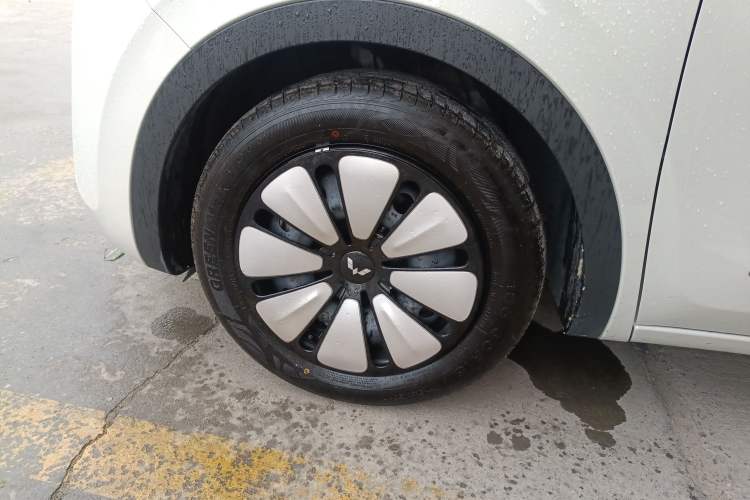 Used Wuling Bingo 2024 333 km Enjoyment Version Exterior 4