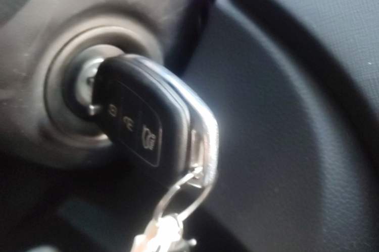 Used Hyundai Santa Fe 2013 2.4L Automatic 2WD Comfort Edition
