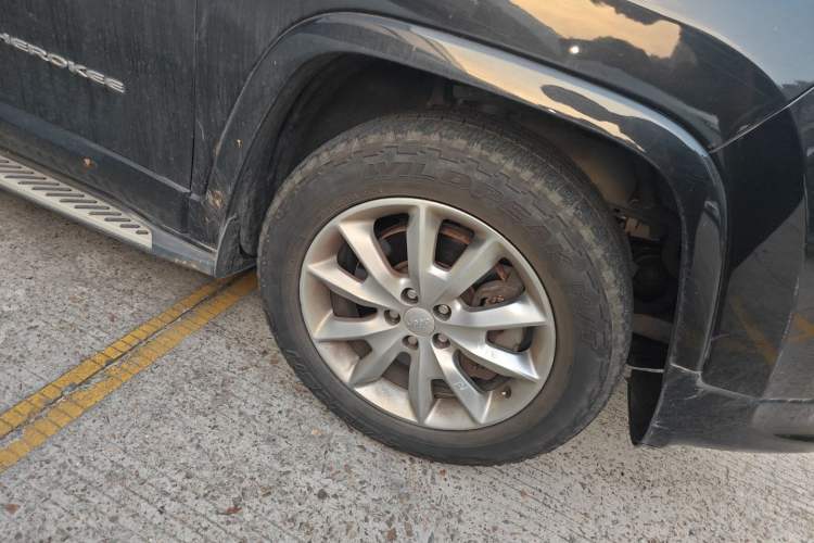 Used Jeep Cherokee 2017 2.4L Professional Smart Edition