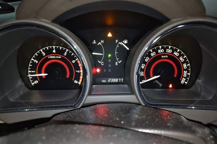 Used Toyota Highlander 2012 2.7L Two-Wheel Drive 7-Seater Luxury Edition Instrument Cluster