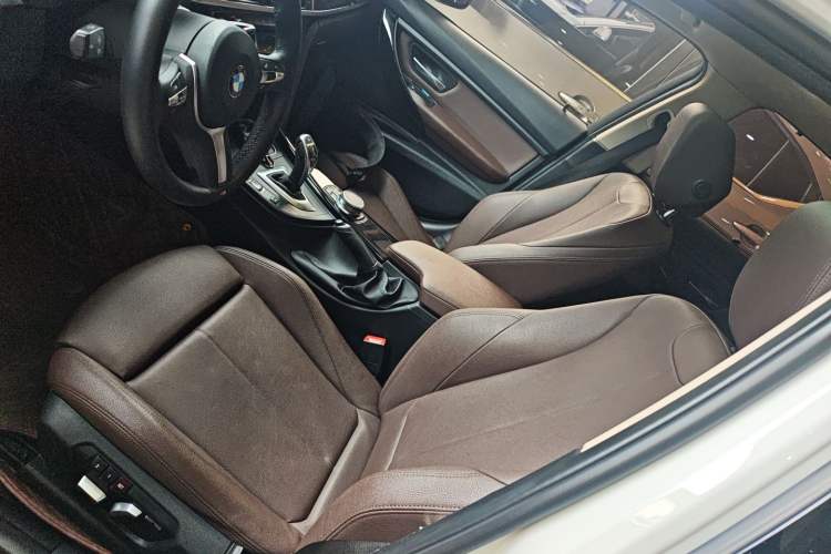 Used BMW 3 Series 2018 320Li Leading Model M Sport Package
