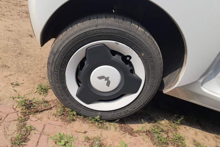 Used Wuling Hongguang MINIEV 2022 Easy Version Lithium Iron Phosphate Right Rear Wheel Hub