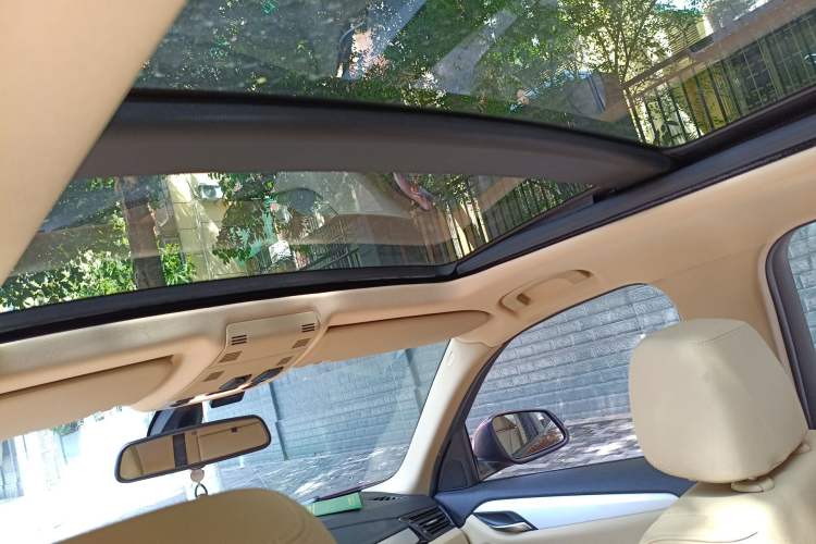 Used BMW X1 2014 sDrive18i Leading Model