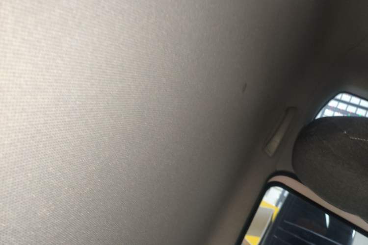 Used Wuling Hongguang MINIEV 2022 Macaron Premium Model – Lithium Iron Phosphate Headliner