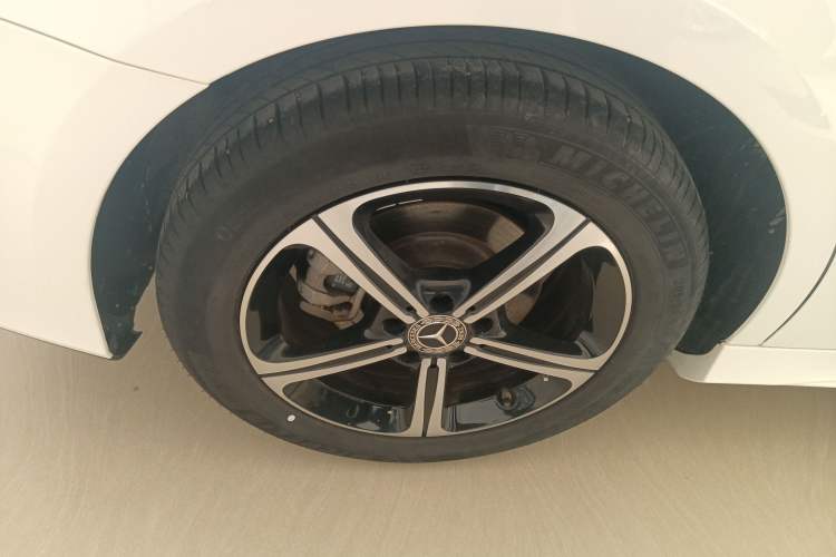 Used Mercedes-Benz A-Class 2022 Second Facelift A 200 L Sport Sedan Fashion Version