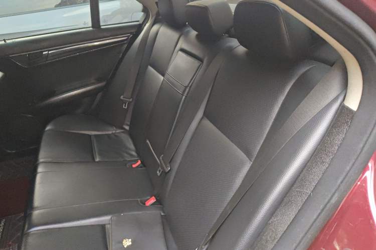 Used Mercedes-Benz C-Class 2010 C 180K Classic model
