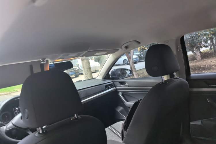 Used Volkswagen Lavida 2018 1.5L Automatic Fashion Edition China V Standard Headliner